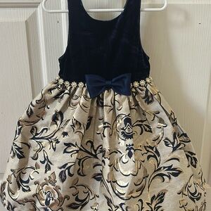 4T dress